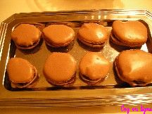 Macarons au chocolat amer, ganache au chocolat